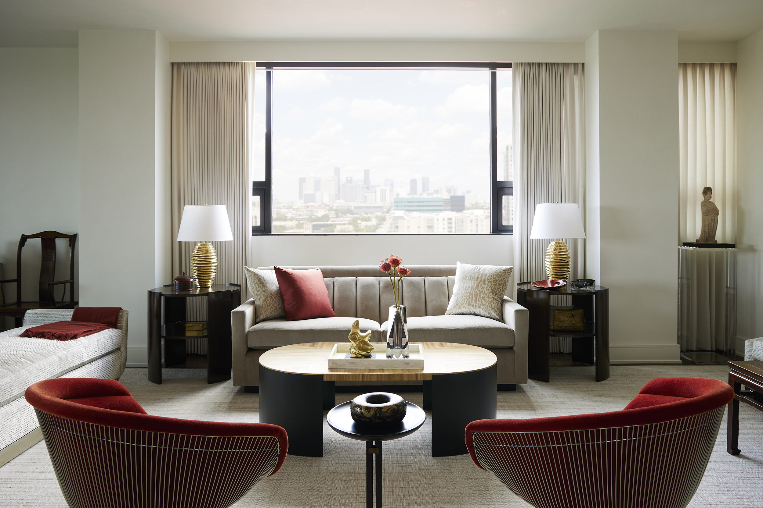 Chandos Traveled - Sitting Room City View